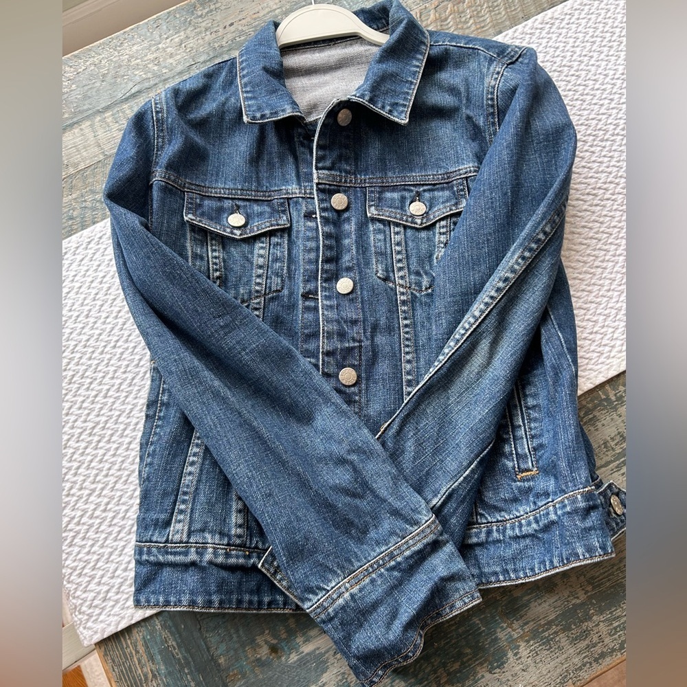J Crew Dark Denim Jean Jacket Small Excellent Condition Smoke Free Home - Picture 4 of 6